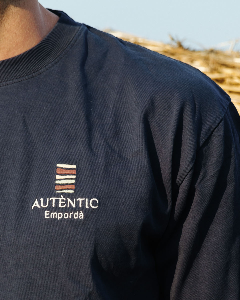 Camiseta Manga Corta Azul Marino detalle